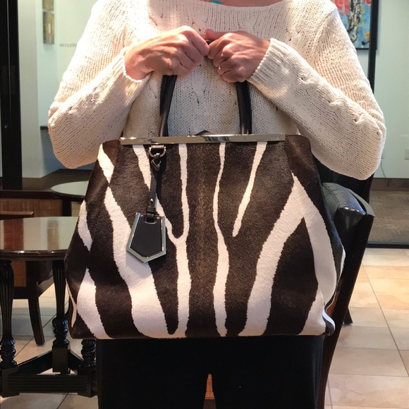 Large FENDI Zebra print 2Jours Tote - Picture 7 of 7